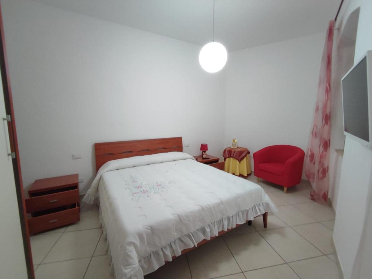 Casa Le Sorelle ปีออมบีโน ภายนอก รูปภาพ